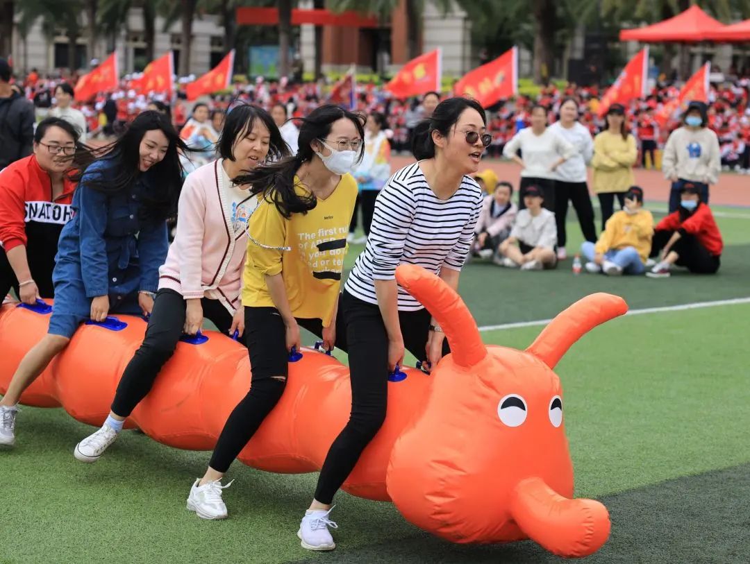 精彩难忘，未来可期，向着阳光奔跑吧！福清文光学校小学部第七届田径运动会闭幕式