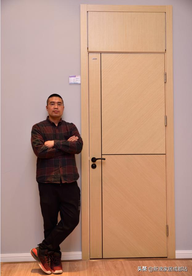 行家“鉴”好物丨明星工长徐衡“挑刺”*达升**木门