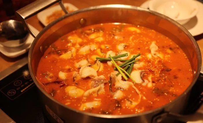 拔草打卡美食一条街,拔草各大美食品牌