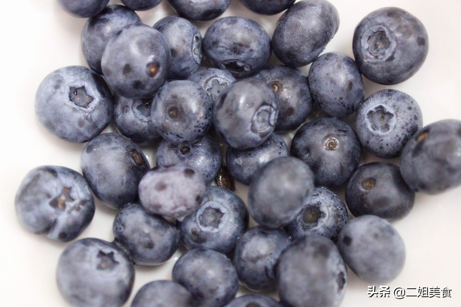 蓝莓怎么放不会坏,蓝莓放久了不烂就只是蔫了怎么吃