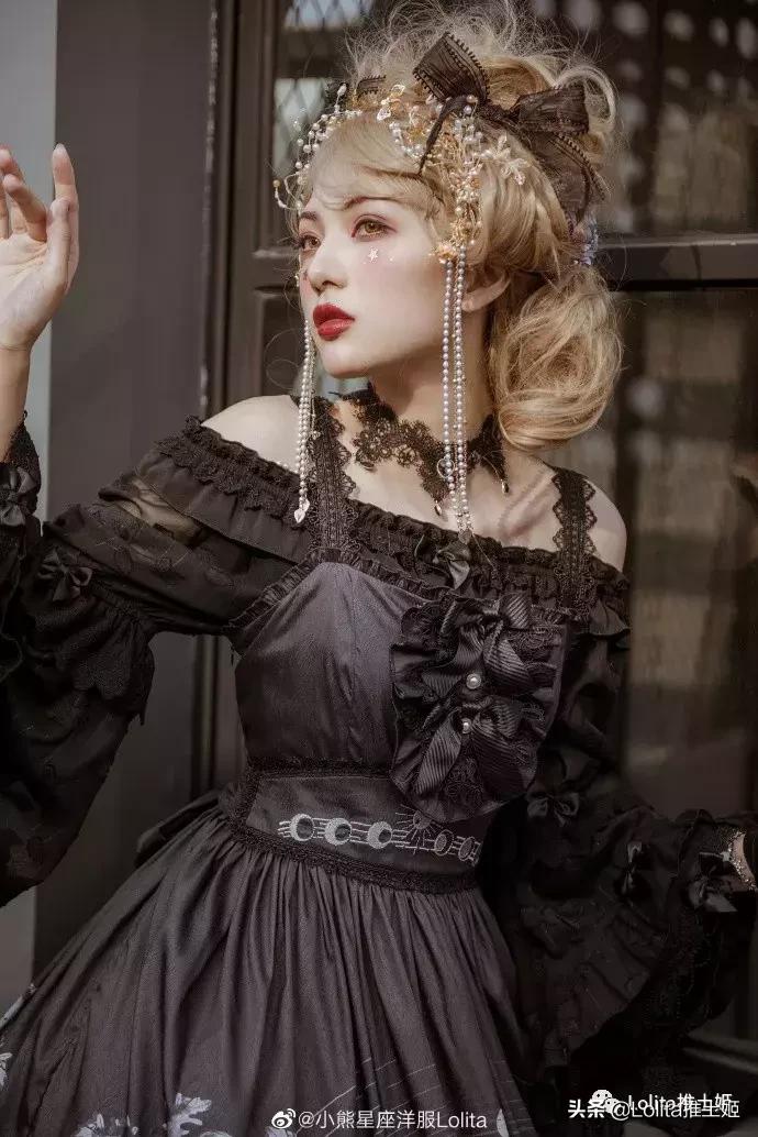 lolita撸猫,lolita撸猫猫