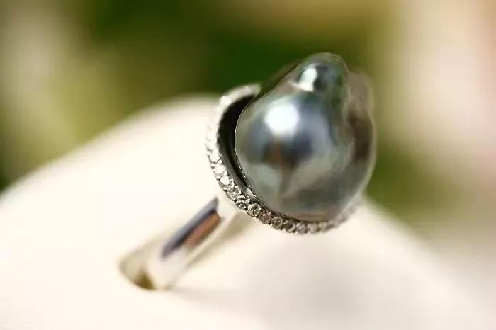 招财平安天珠,能转运聚财的红绳银珠