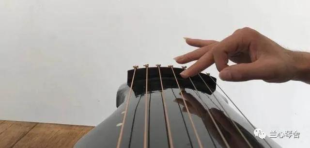 古琴入门每日必练指法,古琴入门教学挑和勾指法