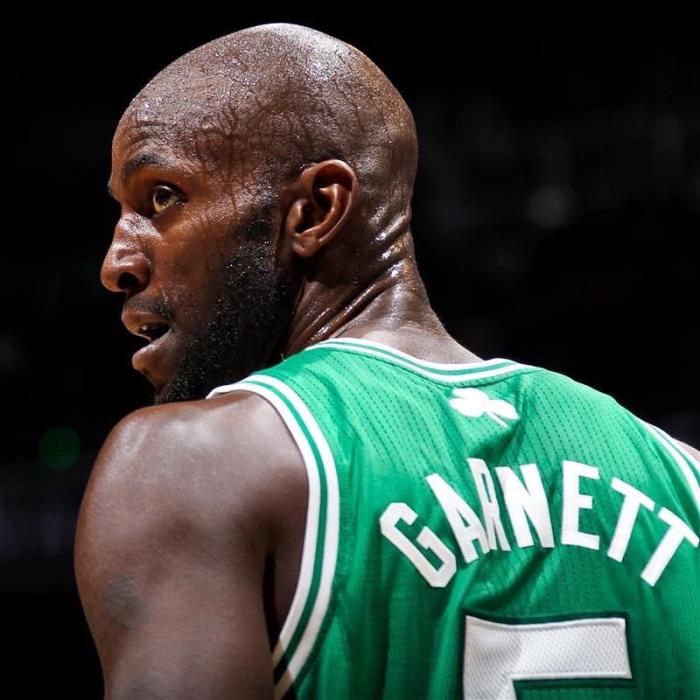 凯尔特人退役狼王5号球衣,凯尔特人退役加内特5号球衣