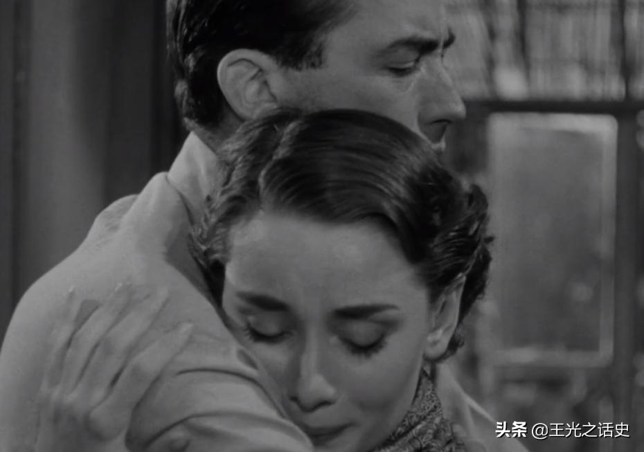 奥黛丽赫本成熟时期电影简介,1953年赫本《罗马假日》