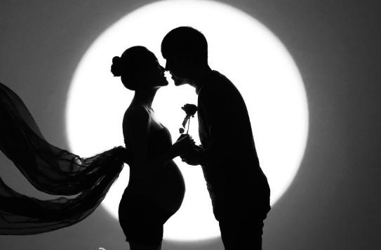 孕妈千万不要朋友圈晒孕期照片,孕妇晒孕肚惊呆网友