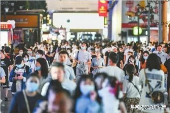 成都重启“青年路模式”吗?万元户时代已经不再了