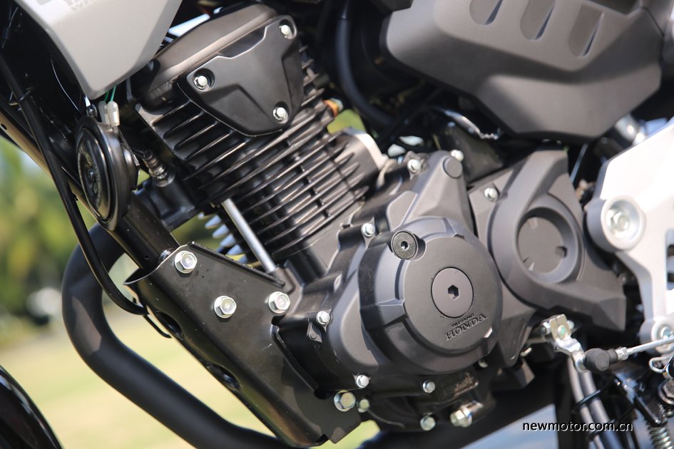 鸷道190ss发动机是进口原装的吗,五羊本田鸷道190ss落地价多少钱