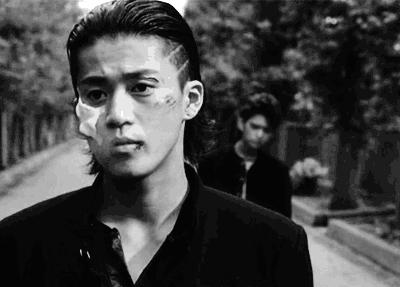 “我要辍学搞直播”：读书没用的*局骗**，你还要信多久？