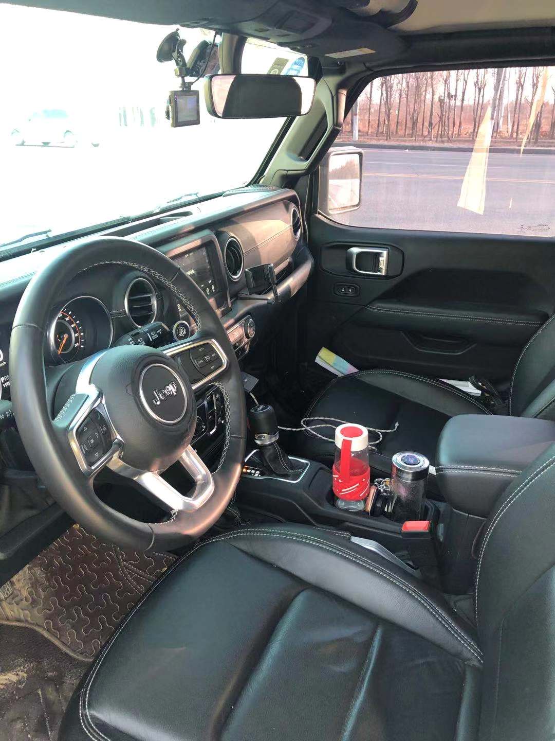 牧马人20万公里了油耗高怎么保养,农村小伙喜提路虎