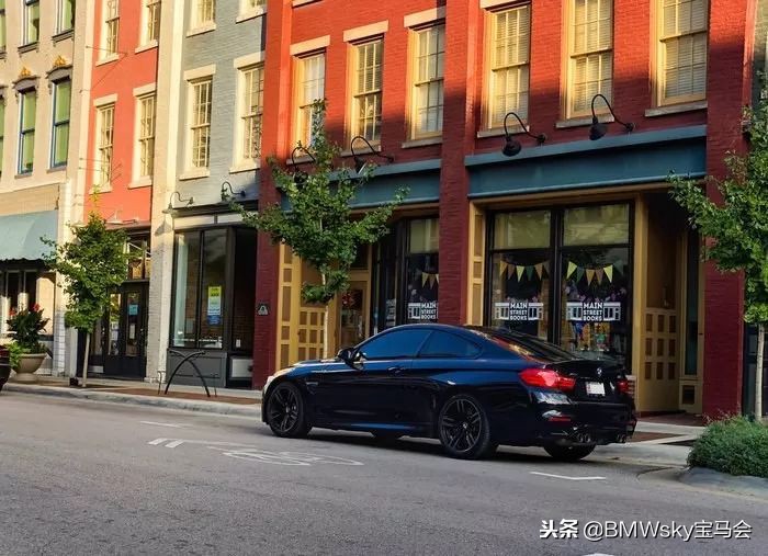 哪一台宝马适合改装m4,买bmw送什么礼品