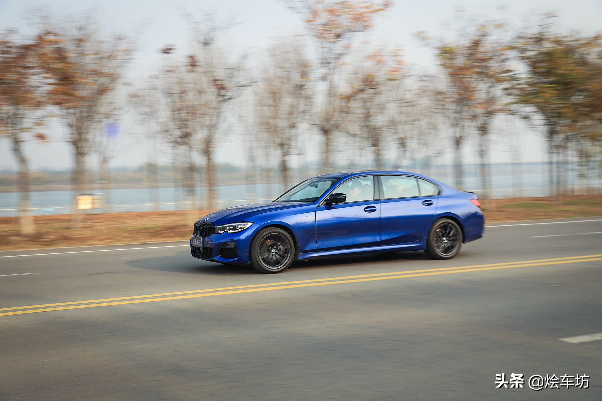 新宝马3系325i曜夜深度评测,宝马3系325li曜夜运动版评测试驾
