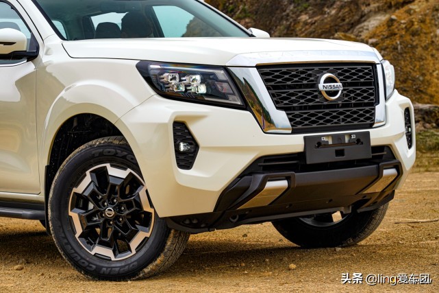 2021款日产纳瓦拉越野测试,2021日产纳瓦拉navara