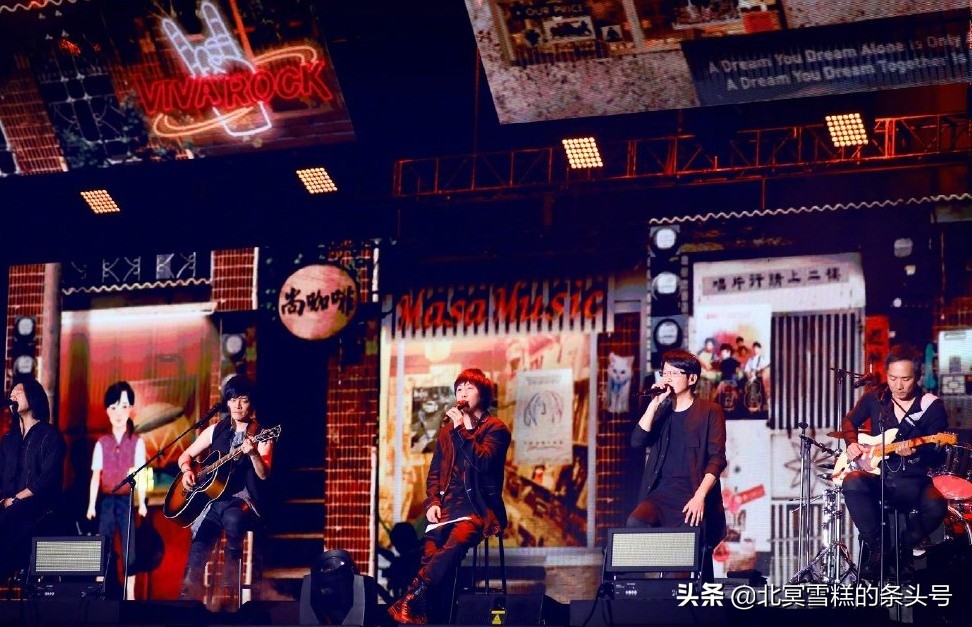 五月天演唱会19年上海虹口足球场,上海虹口4月份演唱会