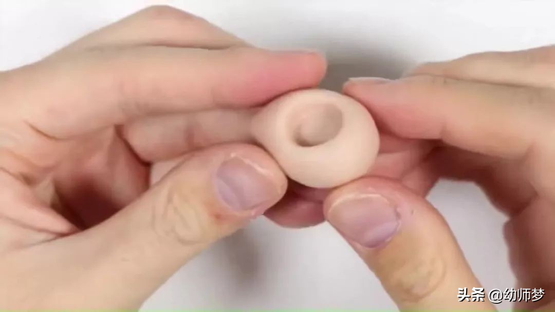 幼儿园手工制品花篮创意环创,幼儿园废旧瓶子手工制作环创