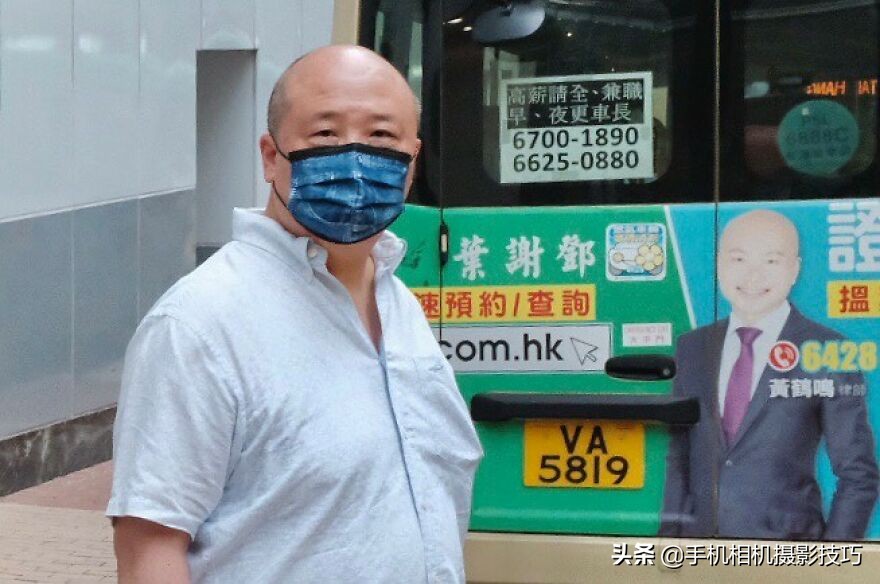 他被称为香港街拍之王：每一张照片都难以复制，诀窍在哪？