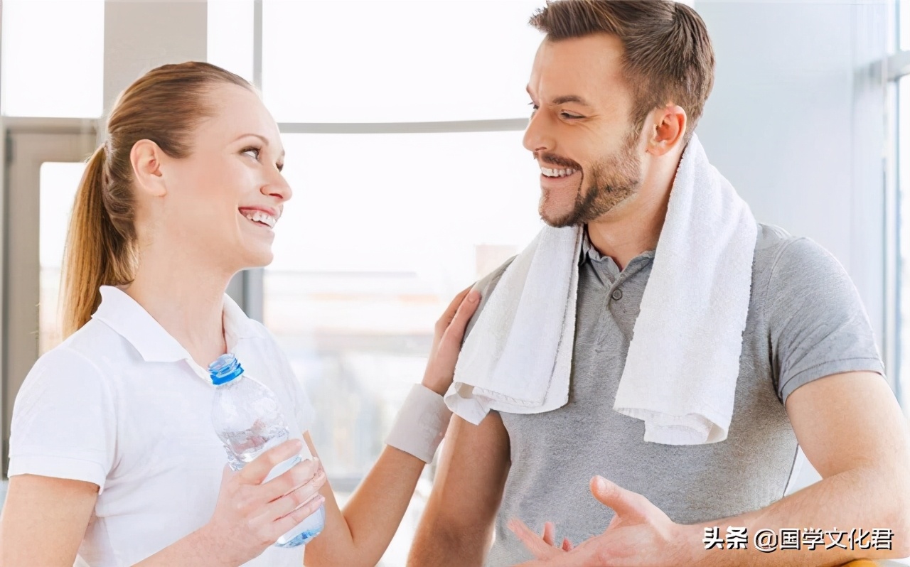 当别人向你借钱时注意什么,有人向你借钱先别问借多少