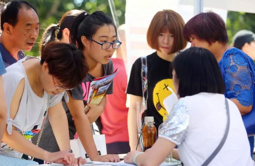 山西省大学招生遇“滑铁卢”，同大表现惨不忍睹，低分考生快上车