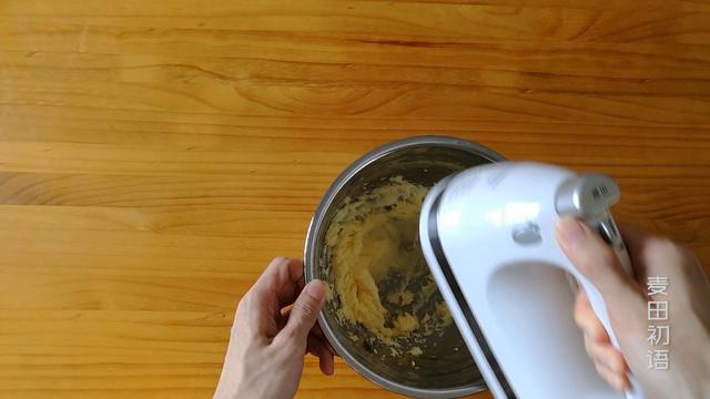 黄油曲奇怎么挤出来好看,黄油曲奇烤化了怎么补救