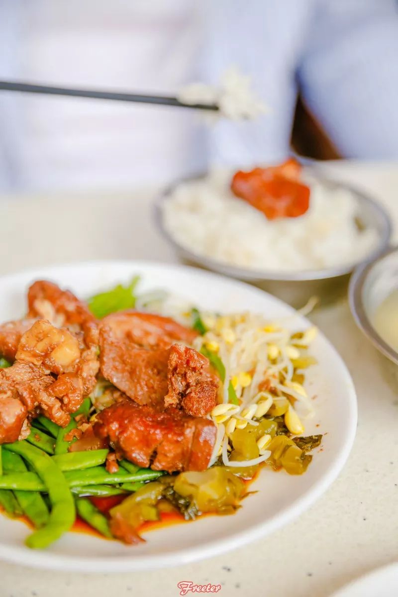 猪脚饭陪海口人长大,海口人陪猪脚饭老去