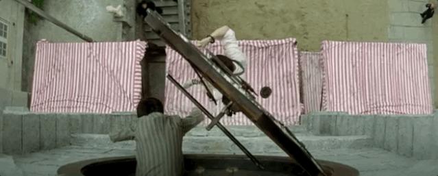 三十年过去了，不忍心再看成龙