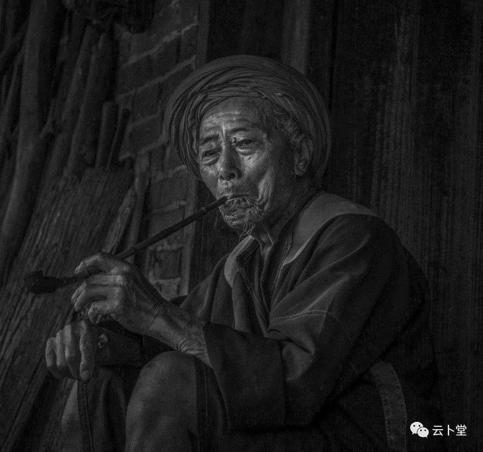 赶马车真实视频,赶马车的mv音乐