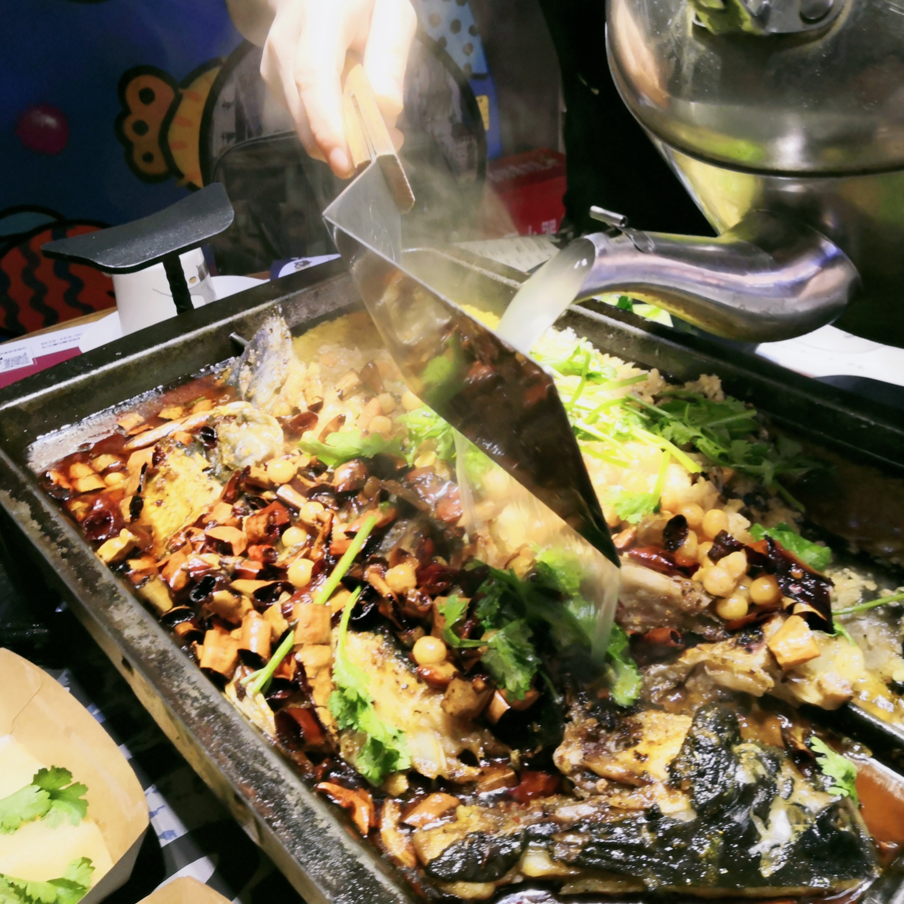 在城市立方泡了一天，发现这4家适合小聚、约会、过生日的餐厅