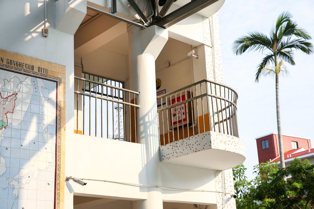 任尔东西南北风配图,任尔东西南北风我亦巍然不动