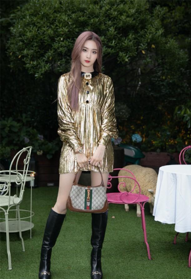 夏天穿的靴子时尚版穿搭,谁说夏季不能穿长靴