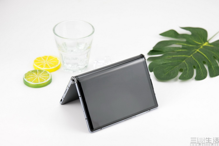 柔宇royoleflexpai2评测视频,柔宇flexpai25g折叠屏