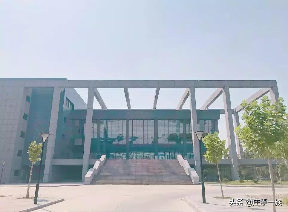 朝气蓬勃的石家庄学院来了，请多多指教