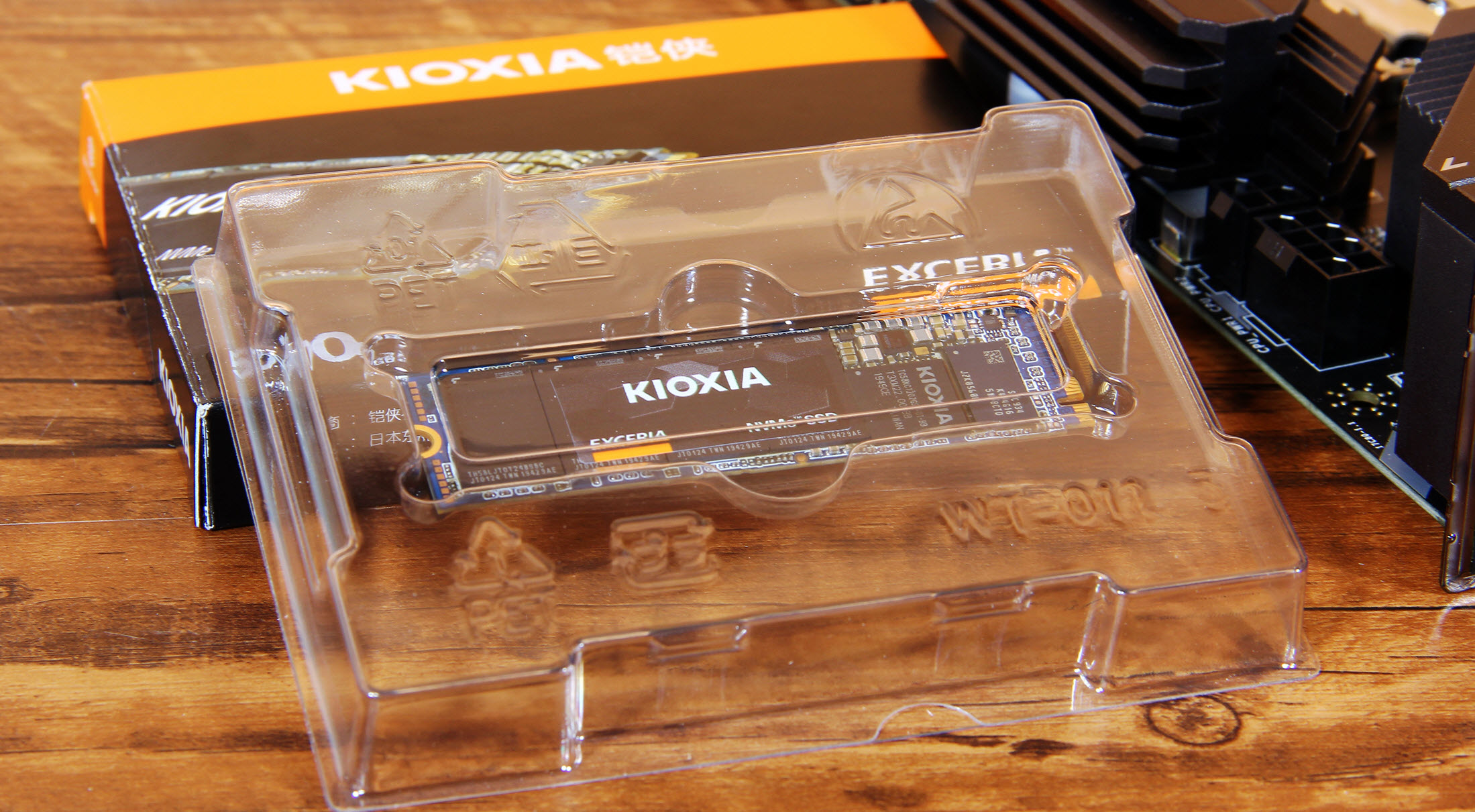 铠侠rc10固态硬盘体验测评,铠侠就是东芝吗