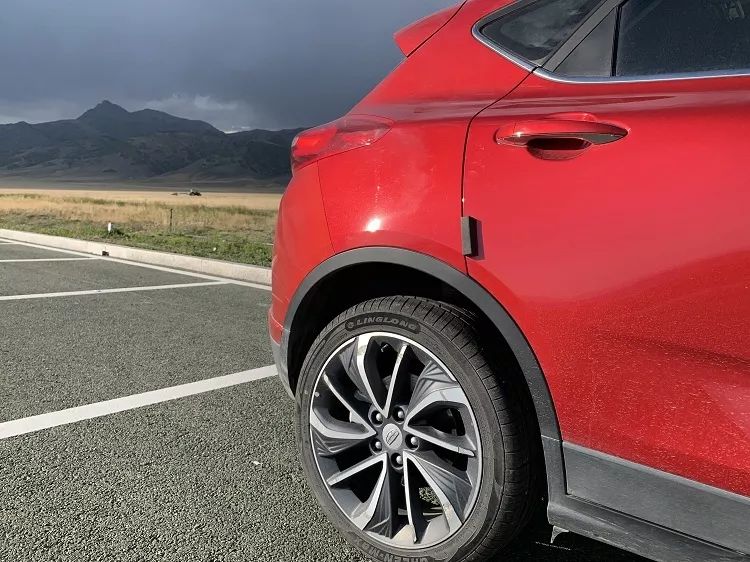 体验帝豪GSe：驾驶性标定可以秒杀一众新势力造车