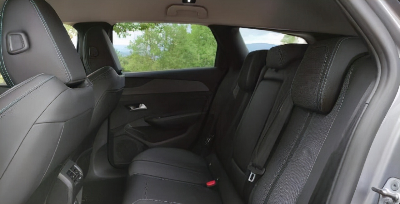 旅行车308sw最高时速,标致旅行车308sw配置