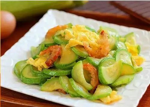 生活能手小葫芦，是*疆新**艺术的“灵感缪斯”