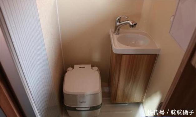 宇通5.99米自动挡中巴房车,看上去和普通车一样的房车