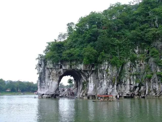 源色旅游入驻驻马店！！！特推出9999元20选7国内线路优惠套餐卡