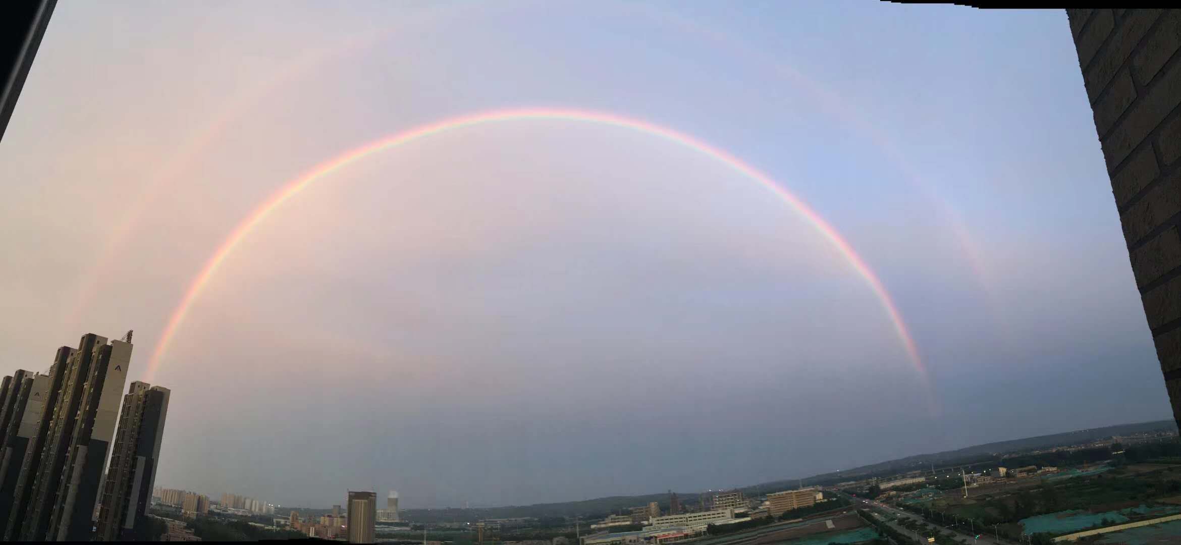 美丽洛城----被雨后彩虹霸屏的洛阳朋友圈