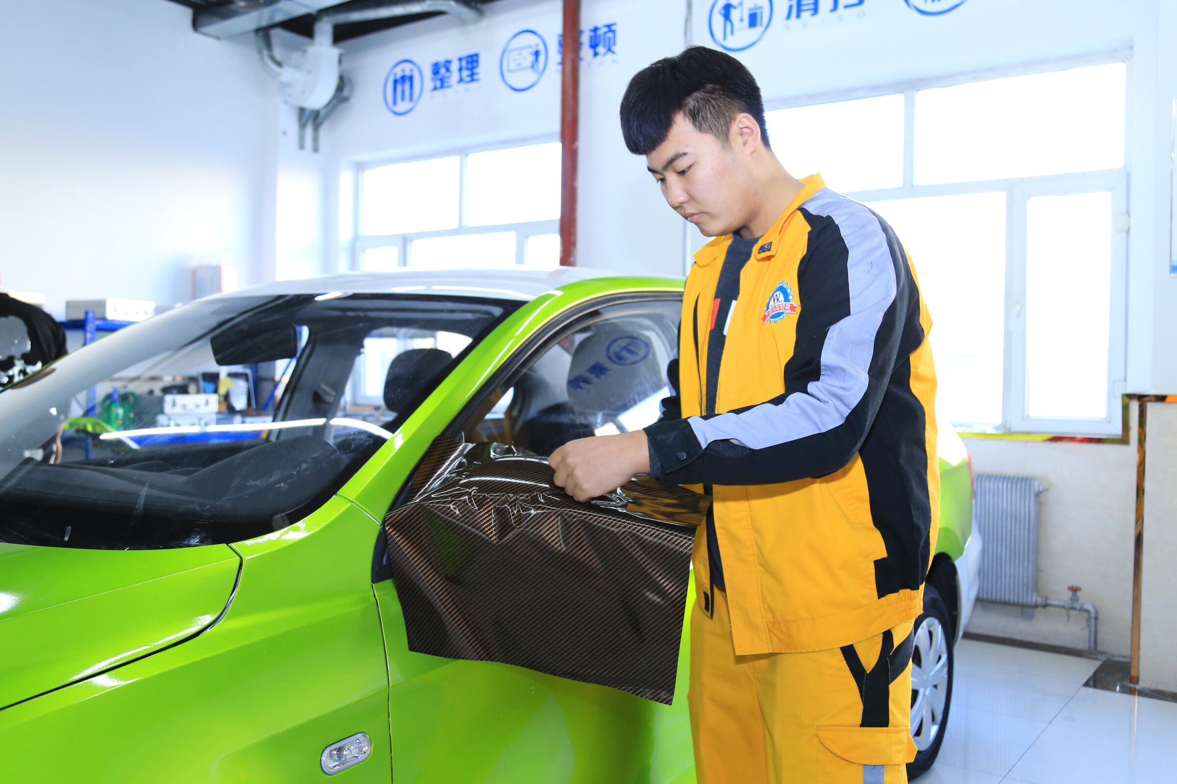 学什么技术赚钱前景好,学什么技术有前途能自己开店