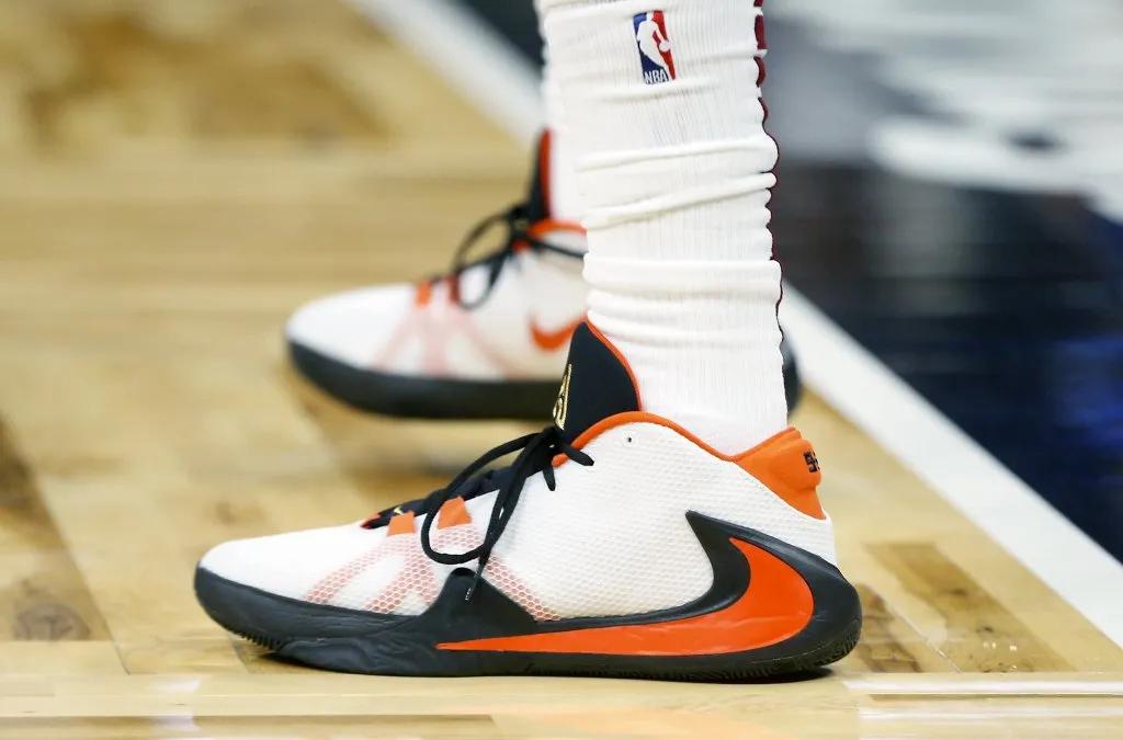 nba球员上脚郭艾伦球鞋,nba上脚球鞋米切尔科比