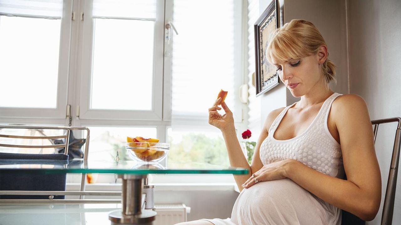 怀孕后感觉恶心又吐不出来,怀孕后恶心吃不下东西吃什么好