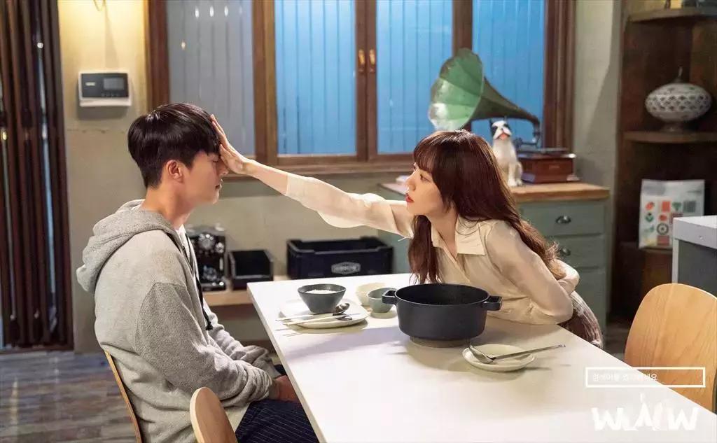 韩剧女主秋季穿搭,韩剧电视剧中女主穿搭