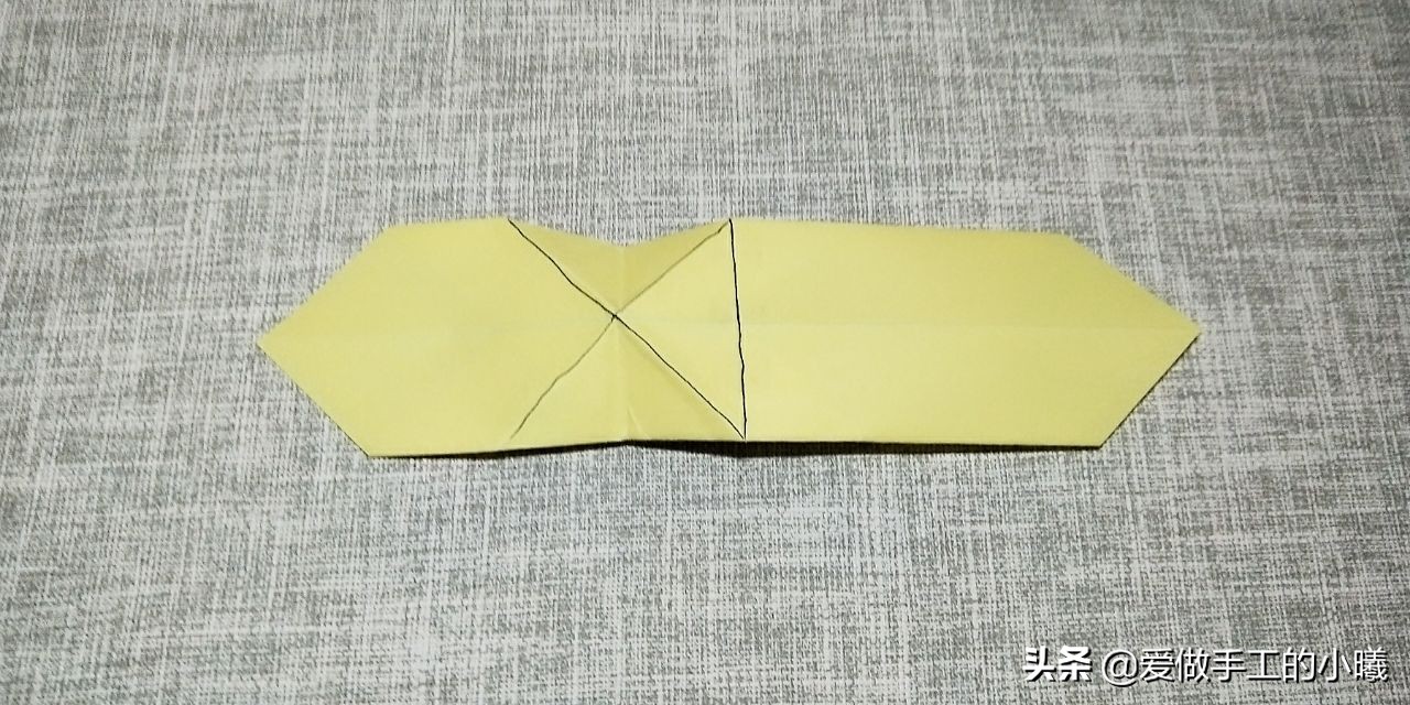 最简单的折纸金刚狼爪教程,用折纸折金刚狼爪