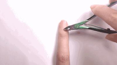 适合黄黑皮裸色指甲油,4款显手白的指甲油颜色淡粉色