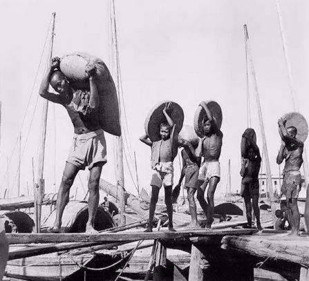 【讲真】英国殖民下的香港真的那么好吗?