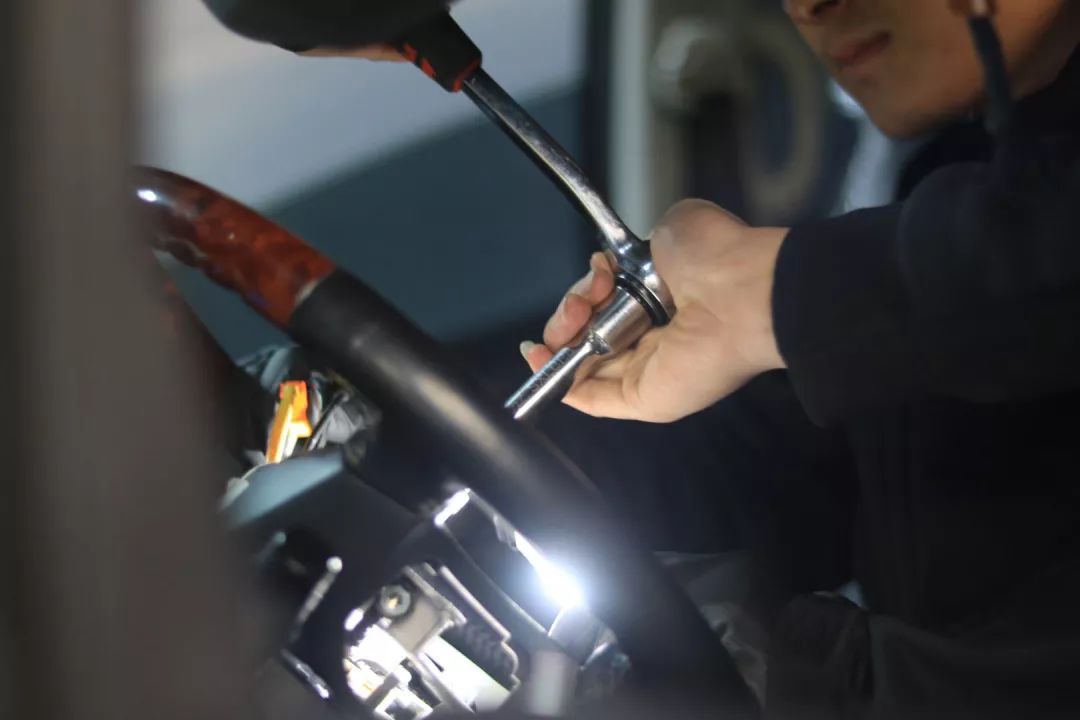 怪兽修车翻新,怪兽修车老车翻新