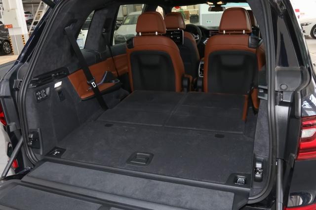 奔驰gls各代车型,奔驰gls的劲敌