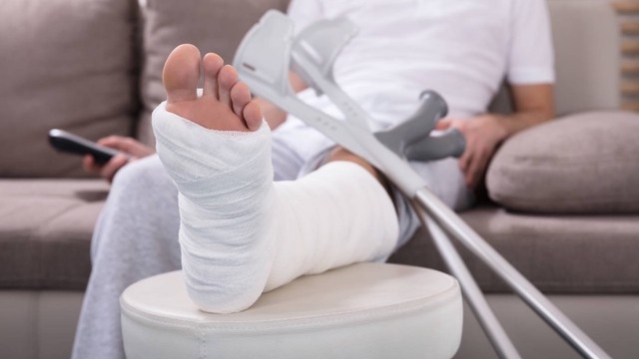 骨折愈合了但是疼可以走路吗,骨折不愈合走路为何不疼