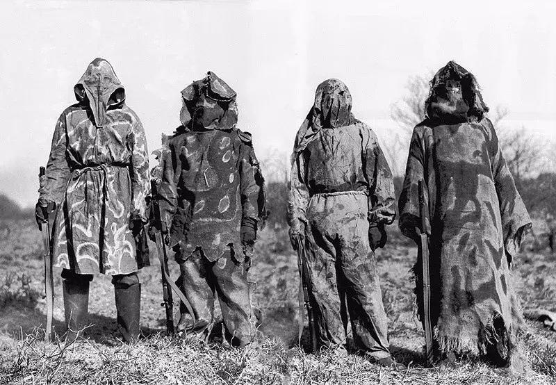 军事迷彩风格,现在的迷彩和星空迷彩相比