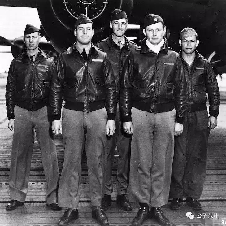 皮夹克机车风,肌肉男机车皮夹克